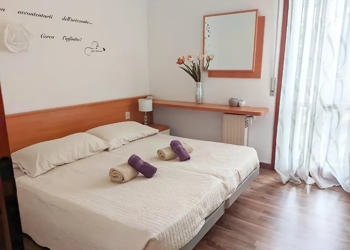 Bookingpeschiera Bei Gardaland 페스키에라델가르다